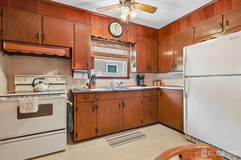 Photo 11 of 517 Joseph Avenue, Woodbridge Proper NJ 07095, Woodbridge Proper, NJ