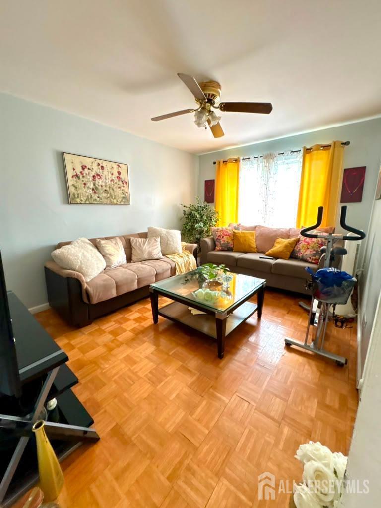 Photo 4 of 402 Holly Drive, Perth Amboy NJ 08861, Perth Amboy, NJ