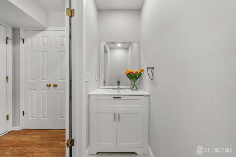 Photo 24 of 16 Lee Court # 405, Plainsboro NJ 08536, Plainsboro, NJ