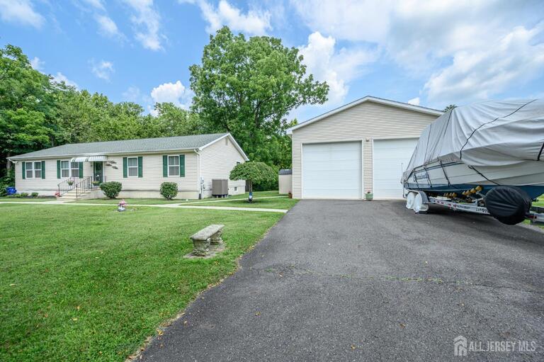 Photo 33 of 19 Indian Trail, Southampton NJ 08088, Southampton, NJ