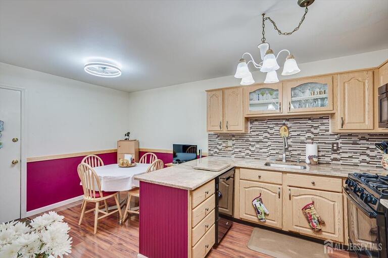 Photo 7 of 10 Woodmere Drive, Sayreville NJ 08859, Sayreville, NJ