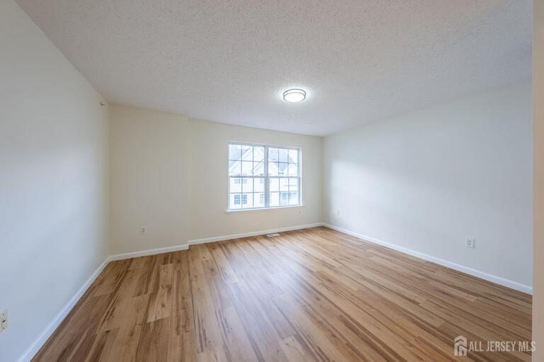 Photo 28 of 122 Prestwick Way, Edison NJ 08820, Edison, NJ