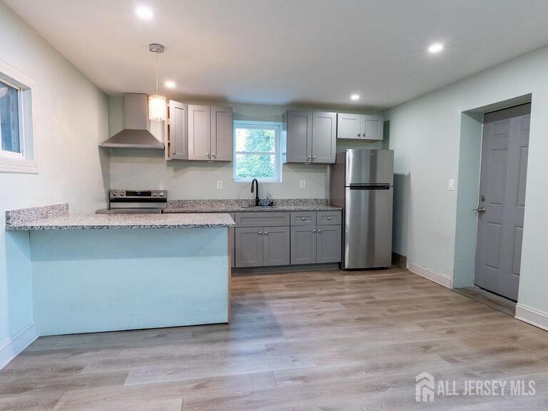 Photo 11 of 24 Sanford Street, Trenton NJ 08618, Trenton, NJ