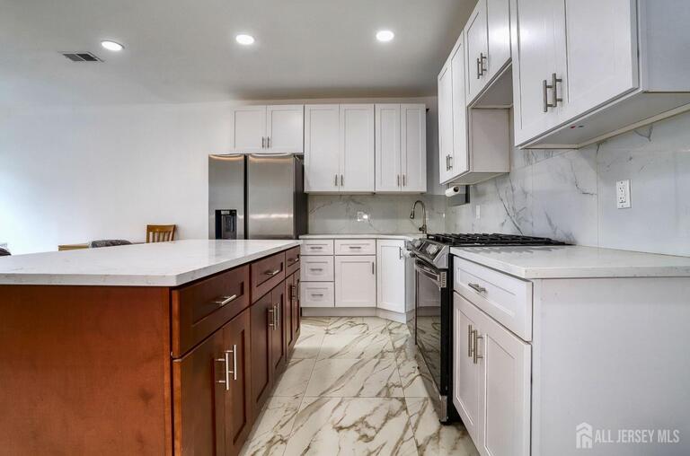 Photo 7 of 9017 Riverside Place, North Bergen NJ 0747, North Bergen, NJ