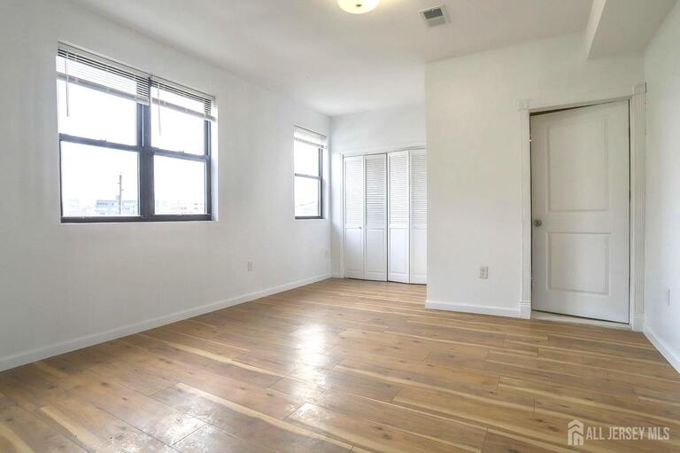 Photo 18 of 9017 Riverside Place, North Bergen NJ 0747, North Bergen, NJ