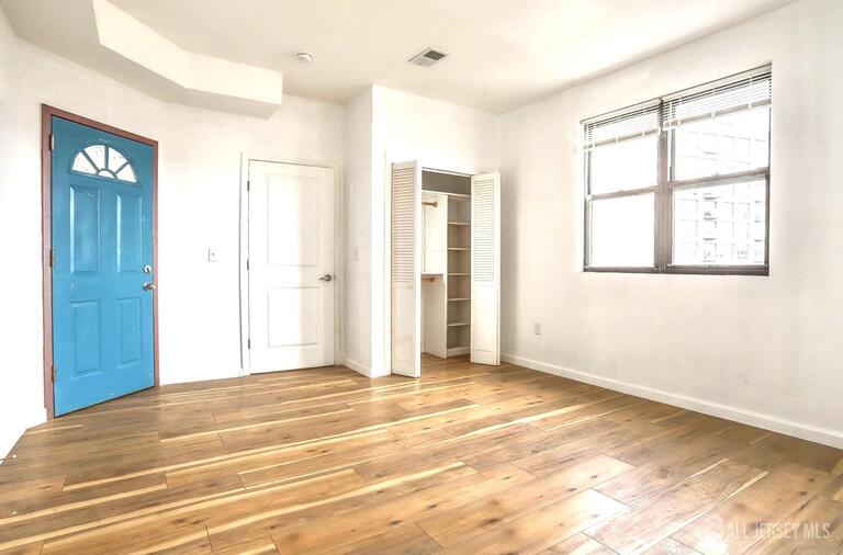 Photo 14 of 9017 Riverside Place, North Bergen NJ 07047, North Bergen, NJ