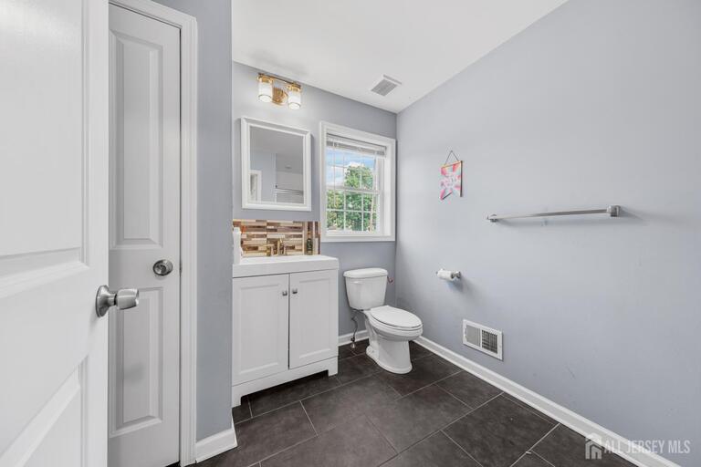 Photo 15 of 586 Dial Avenue, Piscataway NJ 08854, Piscataway, NJ