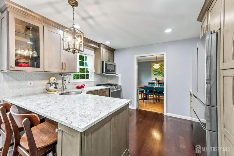 Photo 13 of 273 Grove Avenue, Metuchen NJ 08840, Metuchen, NJ