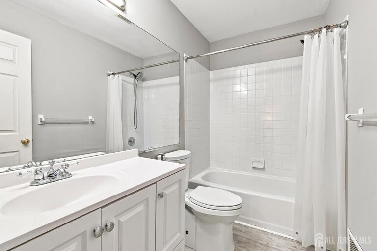 Photo 29 of 5 Cherrywood Drive, Piscataway NJ 08854, Piscataway, NJ