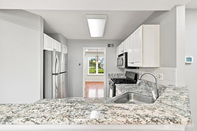 Photo 15 of 5 Cherrywood Drive, Piscataway NJ 08854, Piscataway, NJ