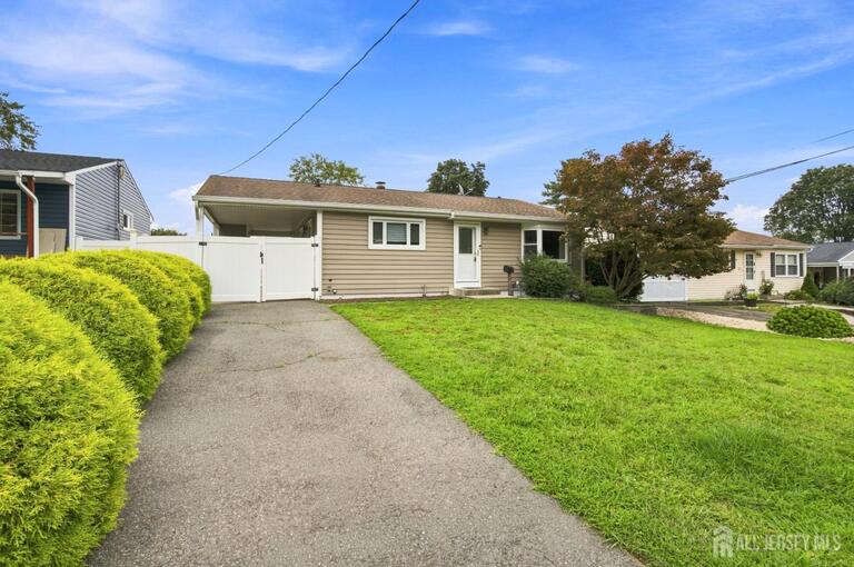 Photo 2 of 114 Kendall Drive, Sayreville NJ 08859, Sayreville, NJ