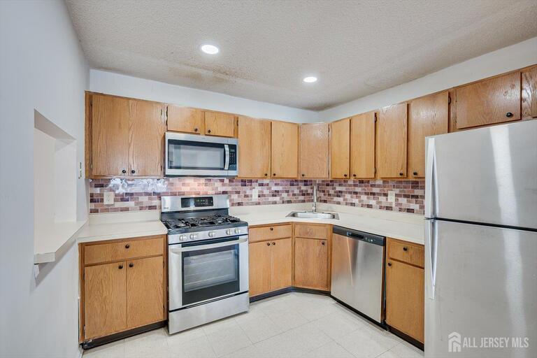 Photo 10 of 349 Lancaster Court, Piscataway NJ 08854, Piscataway, NJ