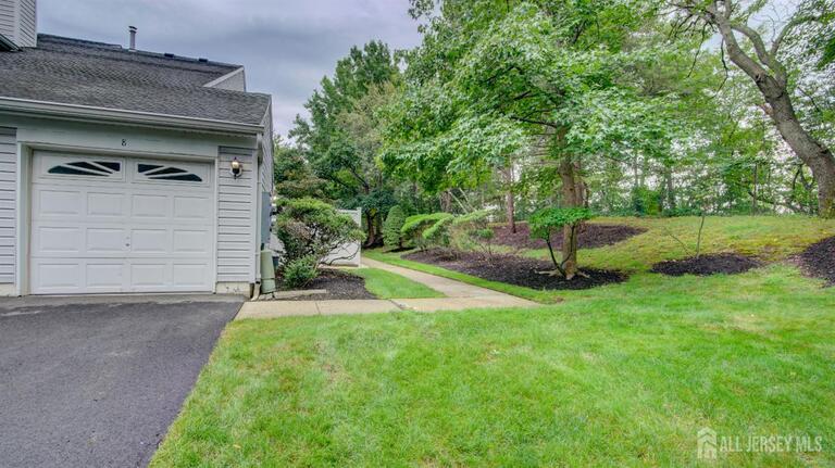 Photo 2 of 8 Forden Court, Sayreville NJ 08872, Sayreville, NJ
