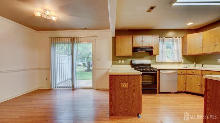 Photo 12 of 8 Forden Court, Sayreville NJ 08872, Sayreville, NJ