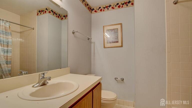 Photo 22 of 8 Forden Court, Sayreville NJ 08872, Sayreville, NJ