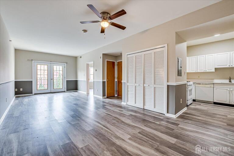 Photo 3 of 160 Durham Avenue # 203, Metuchen NJ 08840, Metuchen, NJ
