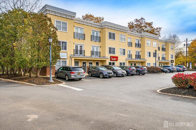 Photo 2 of 160 Durham Avenue # 203, Metuchen NJ 08840, Metuchen, NJ