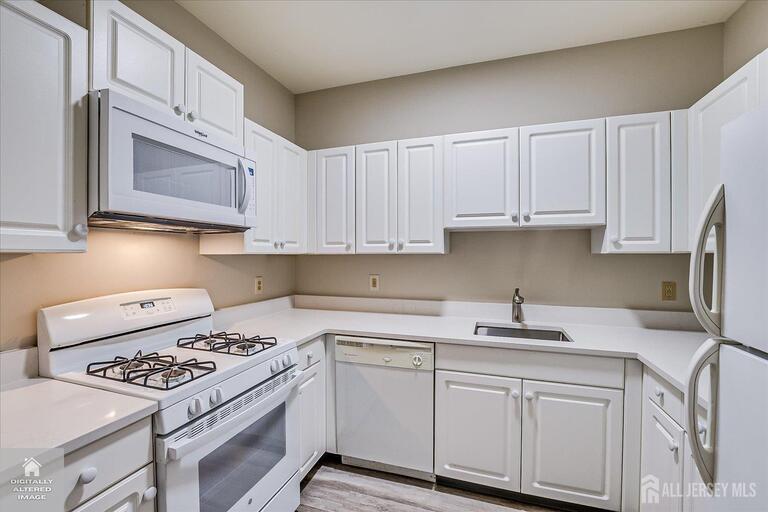 Photo 10 of 160 Durham Avenue # 203, Metuchen NJ 08840, Metuchen, NJ