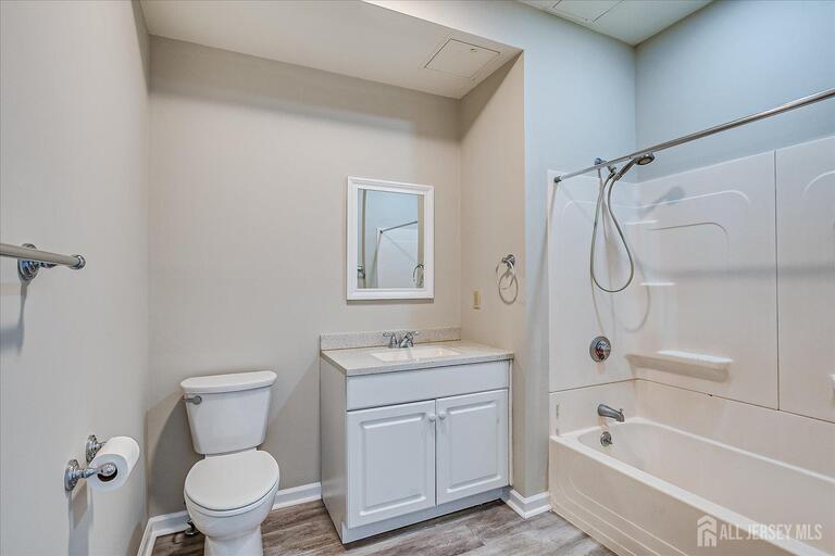 Photo 16 of 160 Durham Avenue # 203, Metuchen NJ 08840, Metuchen, NJ