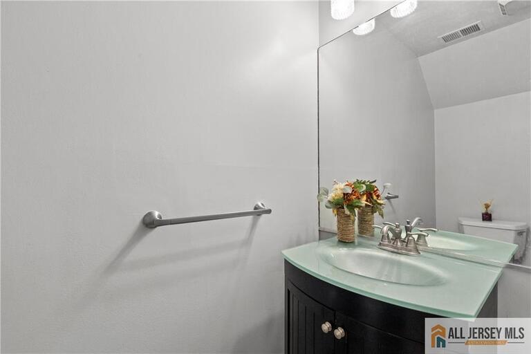 Photo 29 of 51 Diana Drive, South Plainfield NJ 07080, South Plainfield, NJ