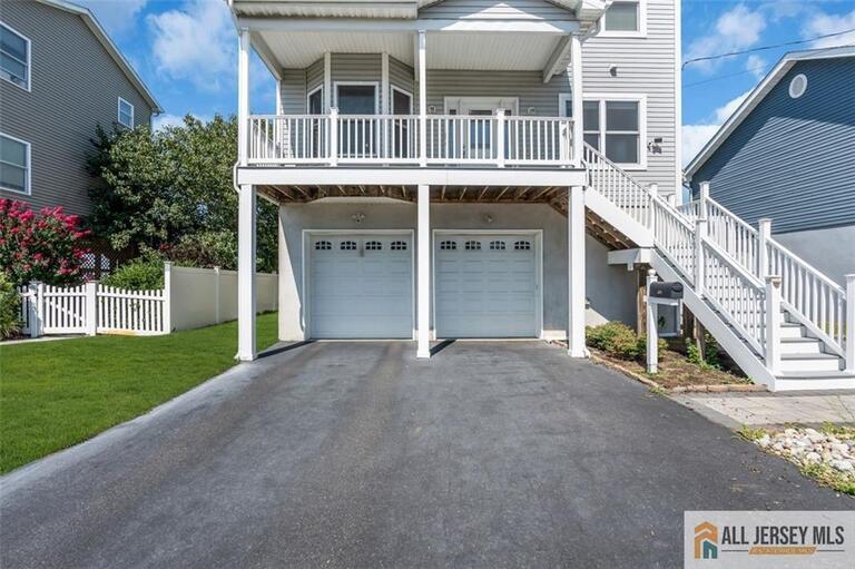 Photo 2 of 507 Edmunds Avenue, Union Beach NJ 07735, Union Beach, NJ