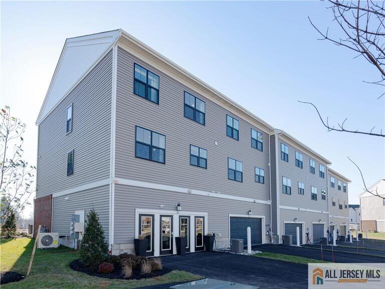 Photo 16 of 116 Earl Hubbard Drive, Hopewell Twp NJ 08560, Hopewell Twp, NJ