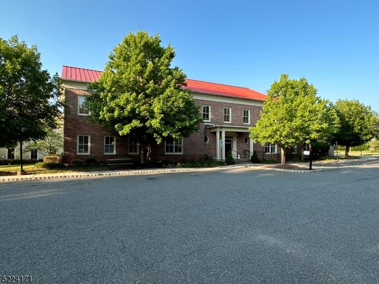 Property listing MLS 3956218 photo 1