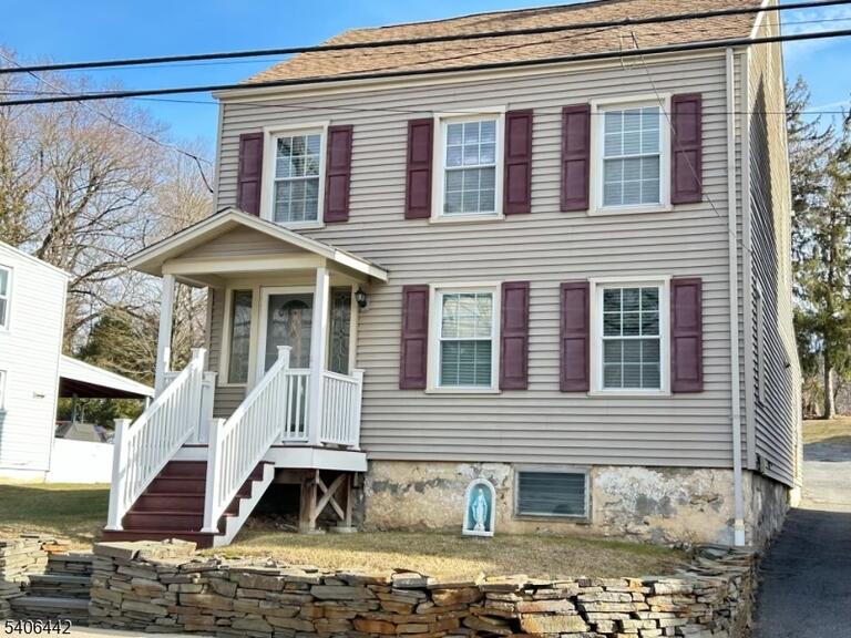 Property listing MLS 4005634 photo 1