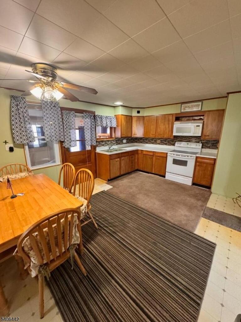 Property listing MLS 4005634 photo 12