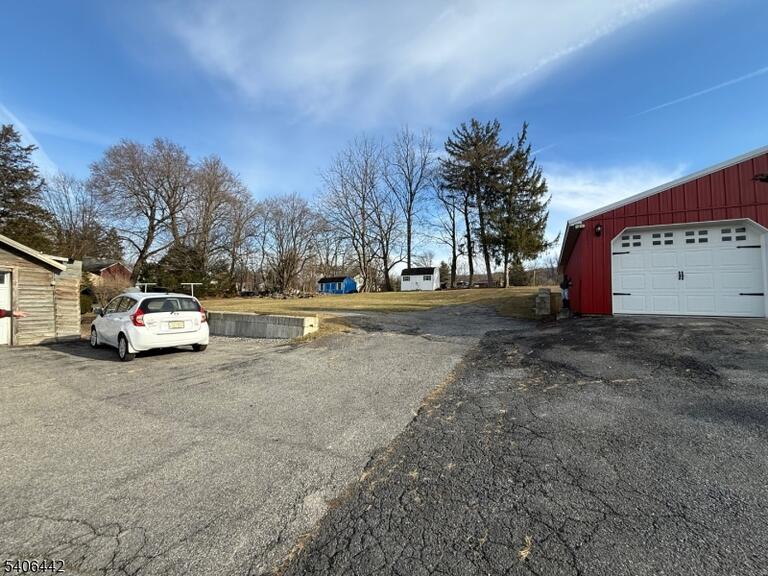 Property listing MLS 4005634 photo 9