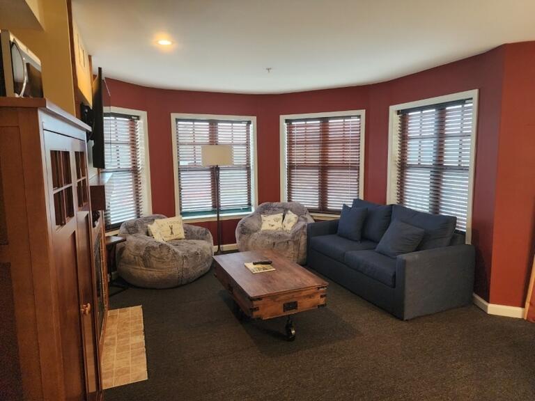 Property listing MLS 4010257 photo 7