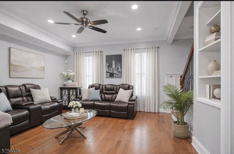 Property listing MLS 4010945 photo 1