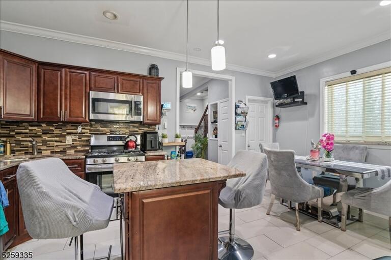 Property listing MLS 4010945 photo 10