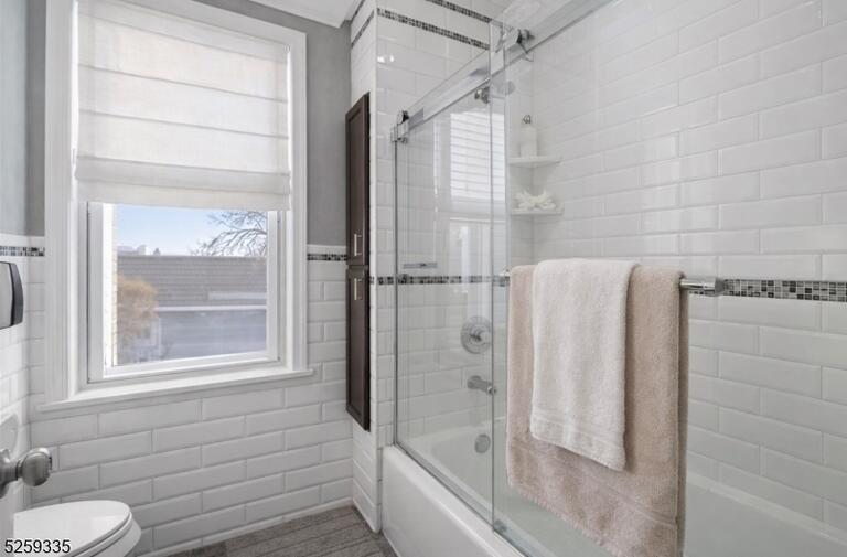 Property listing MLS 4010945 photo 13