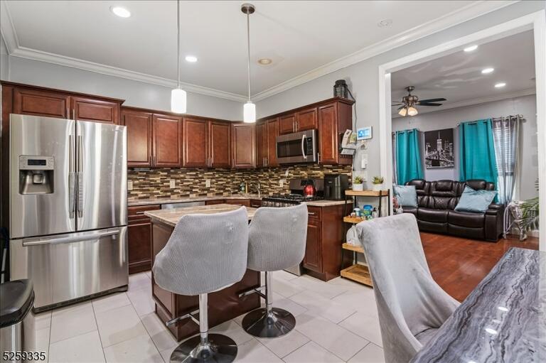 Property listing MLS 4010945 photo 7