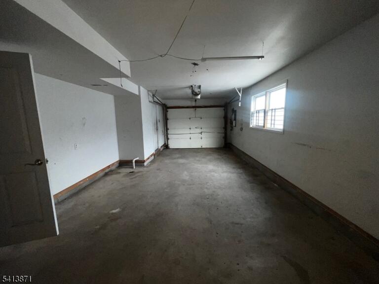 Property listing MLS 4011760 photo 3