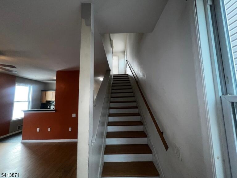 Property listing MLS 4011760 photo 7