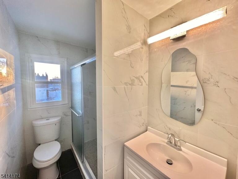 Property listing MLS 4012020 photo 15