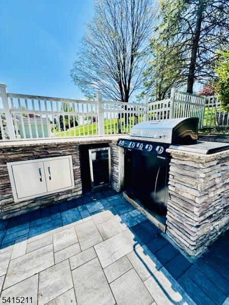 Property listing MLS 4012913 photo 3