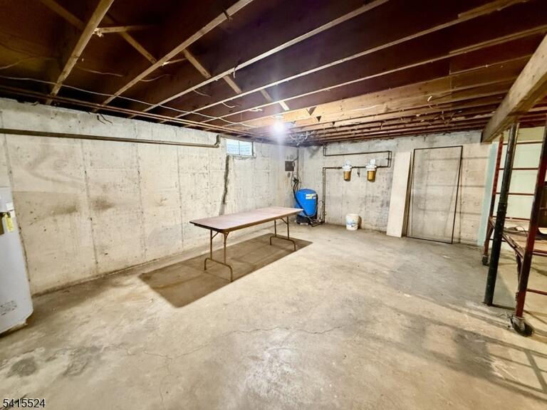 Property listing MLS 4013207 photo 38