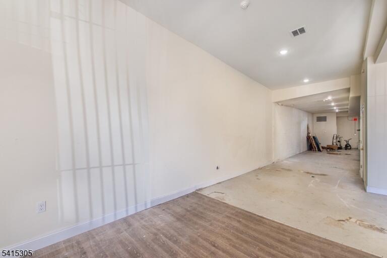 Property listing MLS 4013652 photo 13