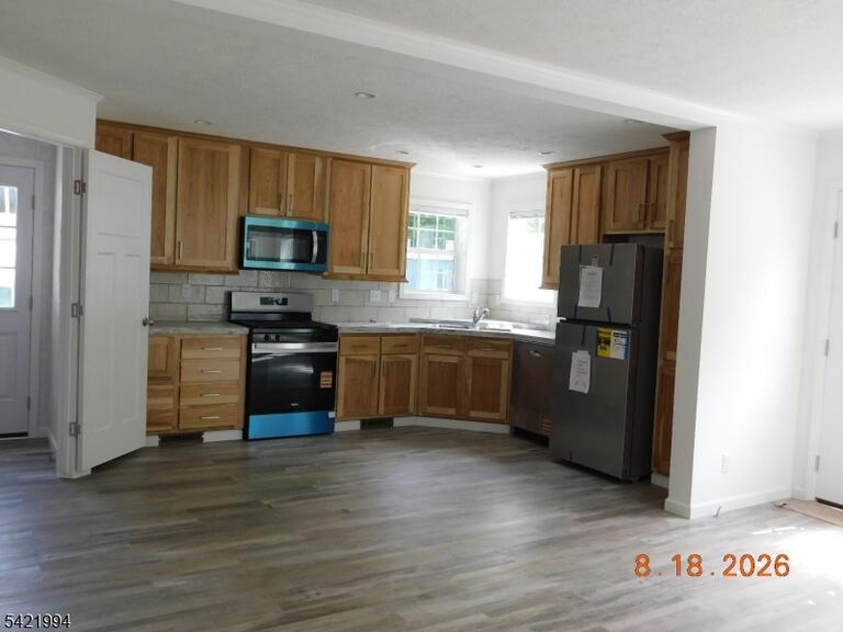 Property listing MLS 4018577 photo 2