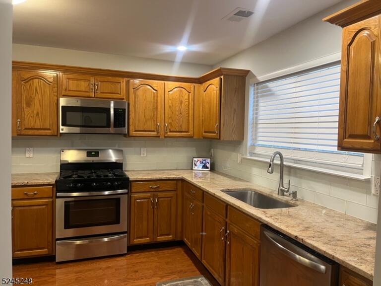 Property listing MLS 4020699 photo 4