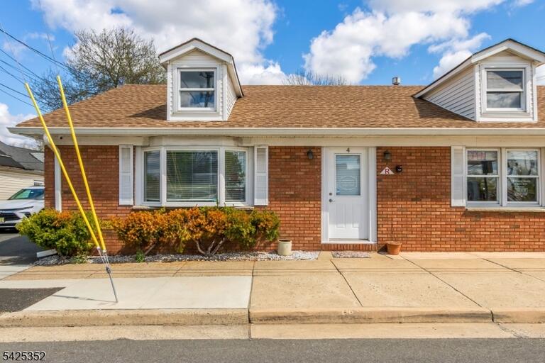 Property listing MLS 4022044 photo 1