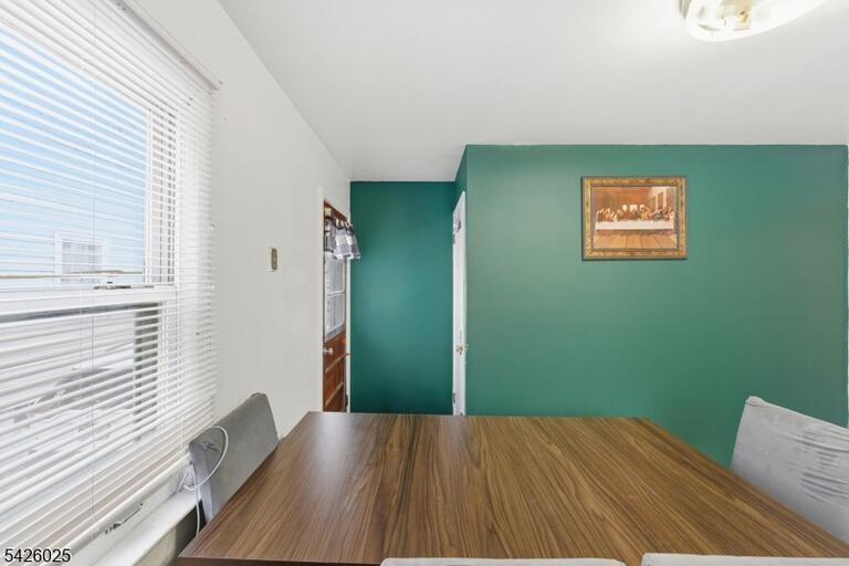 Property listing MLS 4022229 photo 14