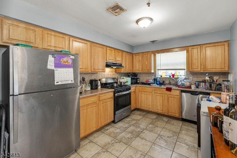 Property listing MLS 4022812 photo 19
