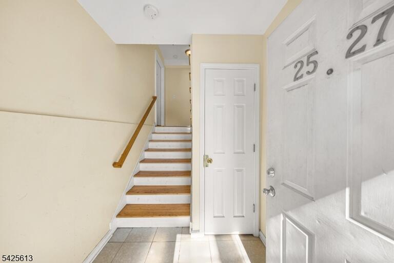 Property listing MLS 4022812 photo 3