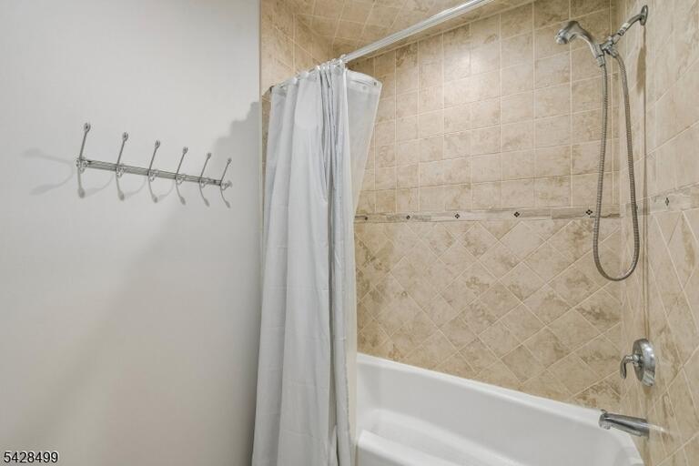 Property listing MLS 4024695 photo 38