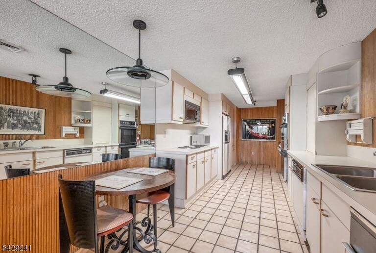 Property listing MLS 4026124 photo 9