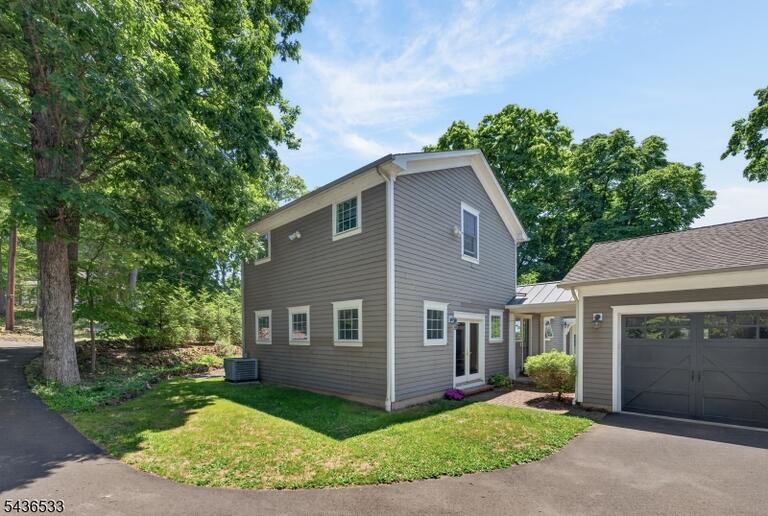 Property listing MLS 4032709 photo 5
